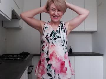 girl
        jasmin18v cam image #3455043