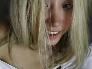 girl
        wendy_daniela cam image #4156012