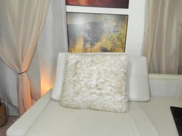 girl
        dulceys cam image #6222778