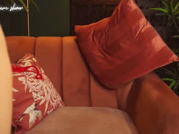 girl
        lalalexa cam image #1594168