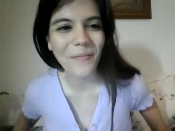 girl
        moonghosts cam image #2152874