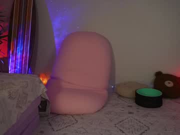 girl
        lucy_gooosey cam image #5386802