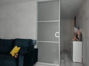 girl
        mia_devill cam image #1395835
