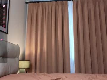girl
        brightrays__ cam image #6903685