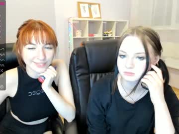 girl
        girlie_twinkle cam image #1879395
