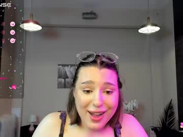girl Cam Girls Get Busy With Their Dildos With No Shame with kylieeangel