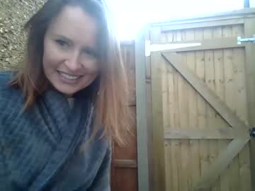 girl
        eatmypie69 cam image #2809652