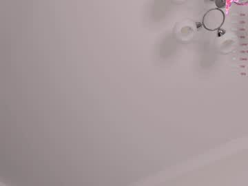 girl
        amelia_stewart cam image #4291647