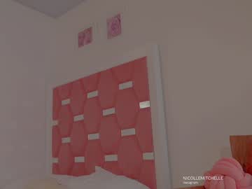 girl
        nicolle_mitchelle cam image #6748199