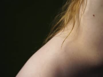 girl
        tinabredley cam image #3350544