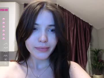 girl
        kr1stinarrow cam image #2877870