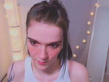 girl
        kaworuna cam image #1958649