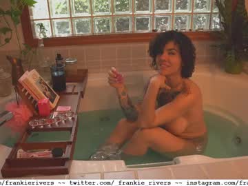 girl
        _frankie_rivers cam image #6147611