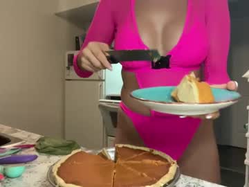girl
        xyleialuv cam image #2332697