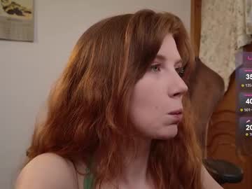 girl
        pathos_of_things cam image #6668873