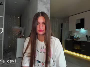 girl
        mia_devill cam image #943575