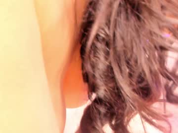 girl
        yoshi_si cam image #1022969