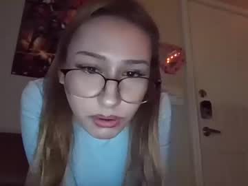 girl Cam Girls Get Busy With Their Dildos With No Shame with madiosnrios