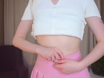 girl
        edytdevon cam image #4076925
