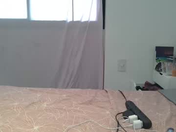 girl
        heavenngirlyy444 cam image #5540104
