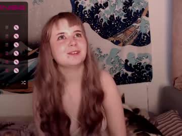 girl
        yoliverse cam image #1048316