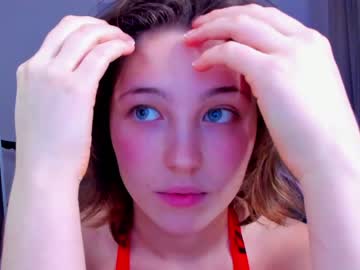 girl
        cherry_lea_ cam image #2869478