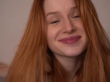 girl
        toxl cam image #2418521