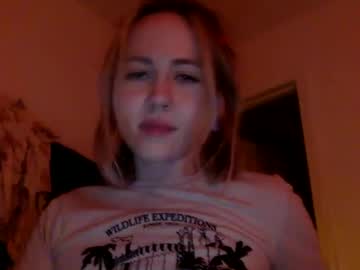 girl
        drummergurl927 cam image #6034599