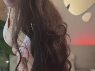 girl
        liliaah cam image #6765750