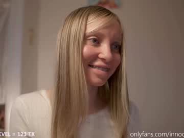 girl
        pureangeldolores cam image #2681773