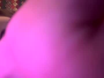 girl
        rawbay cam image #6436372