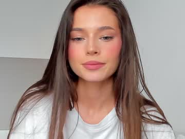 girl
        isia_slay cam image #1940293