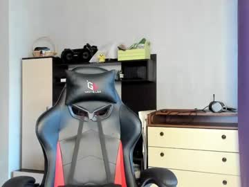 girl
        leahleah__ cam image #1252521