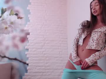 girl
        mazzanti_ cam image #2931767
