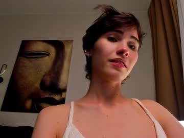 girl
        helenblash cam image #2130129