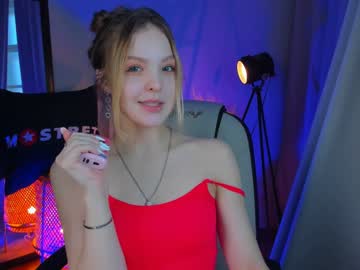 girl
        alice_tucci cam image #5819429