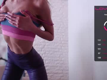 girl
        mazzanti_ cam image #1991274