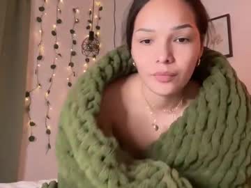girl
        tamiracliff cam image #5295481