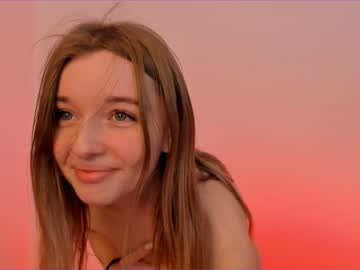 girl
        elizabeth__gray cam image #381529
