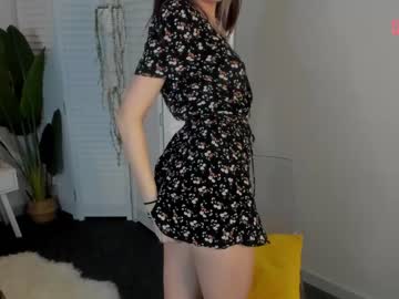 girl
        y_u_m_i_k_a cam image #218395