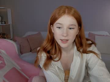 girl
        leahsthetics cam image #6897703