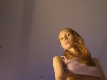 girl
        amandashah cam image #2244561