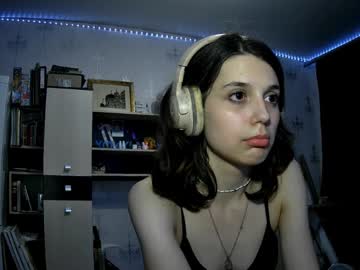 girl Cam Girls Get Busy With Their Dildos With No Shame with alodieherlan