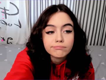 girl
        connieambes cam image #2989335