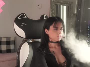 girl
        mysticxkitty cam image #6354592