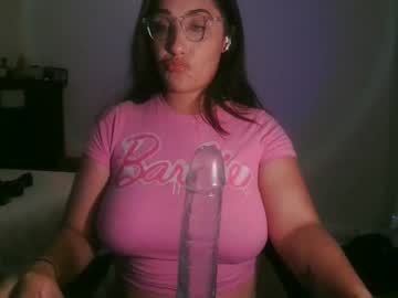 girl
        queenouid cam image #5242777