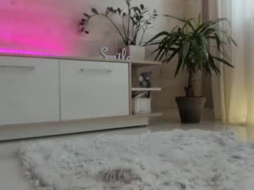 girl
        meryfoxxx cam image #1344134