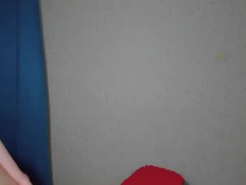 girl
        phoebepaw cam image #4447073