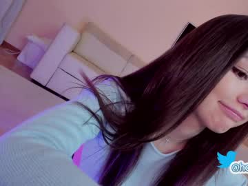 girl
        hollyextra cam image #147203