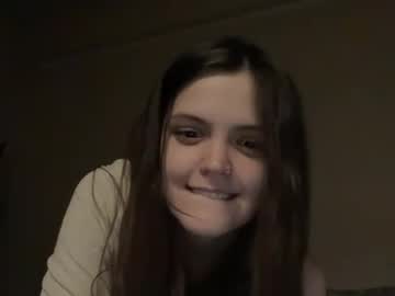 girl
        elisweets cam image #4639531